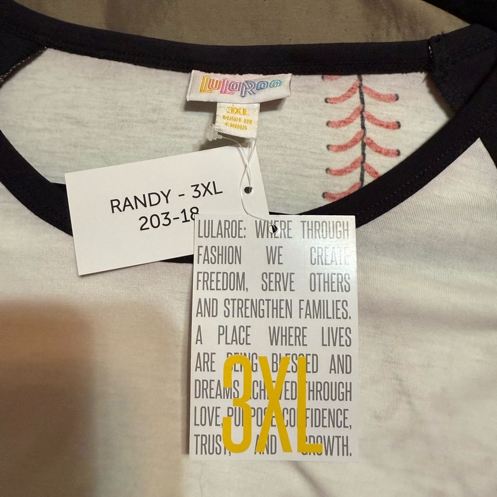 Women’s Randy LuLaRoe Black and White Long Sleeve Baseball Tee Size 3X NWT